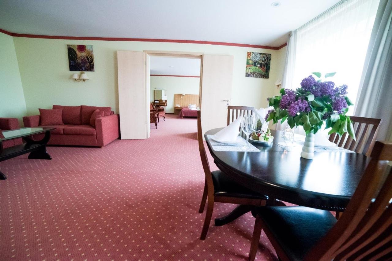 Hotel Tigra Priekuļi Eksteriør bilde