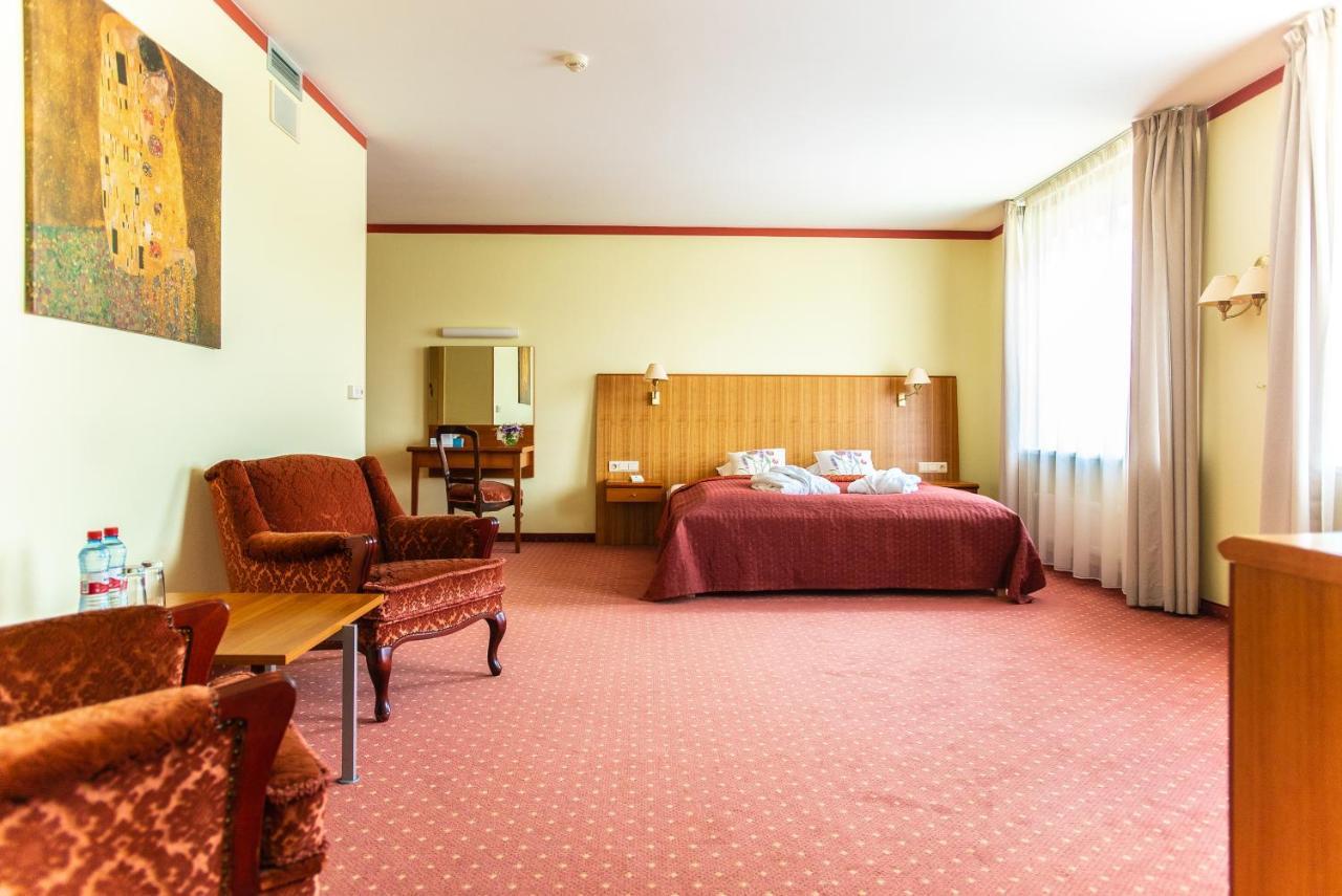 Hotel Tigra Priekuļi Eksteriør bilde