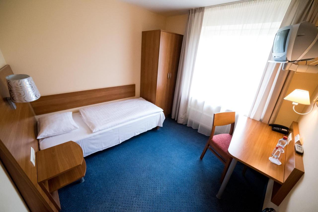 Hotel Tigra Priekuļi Eksteriør bilde